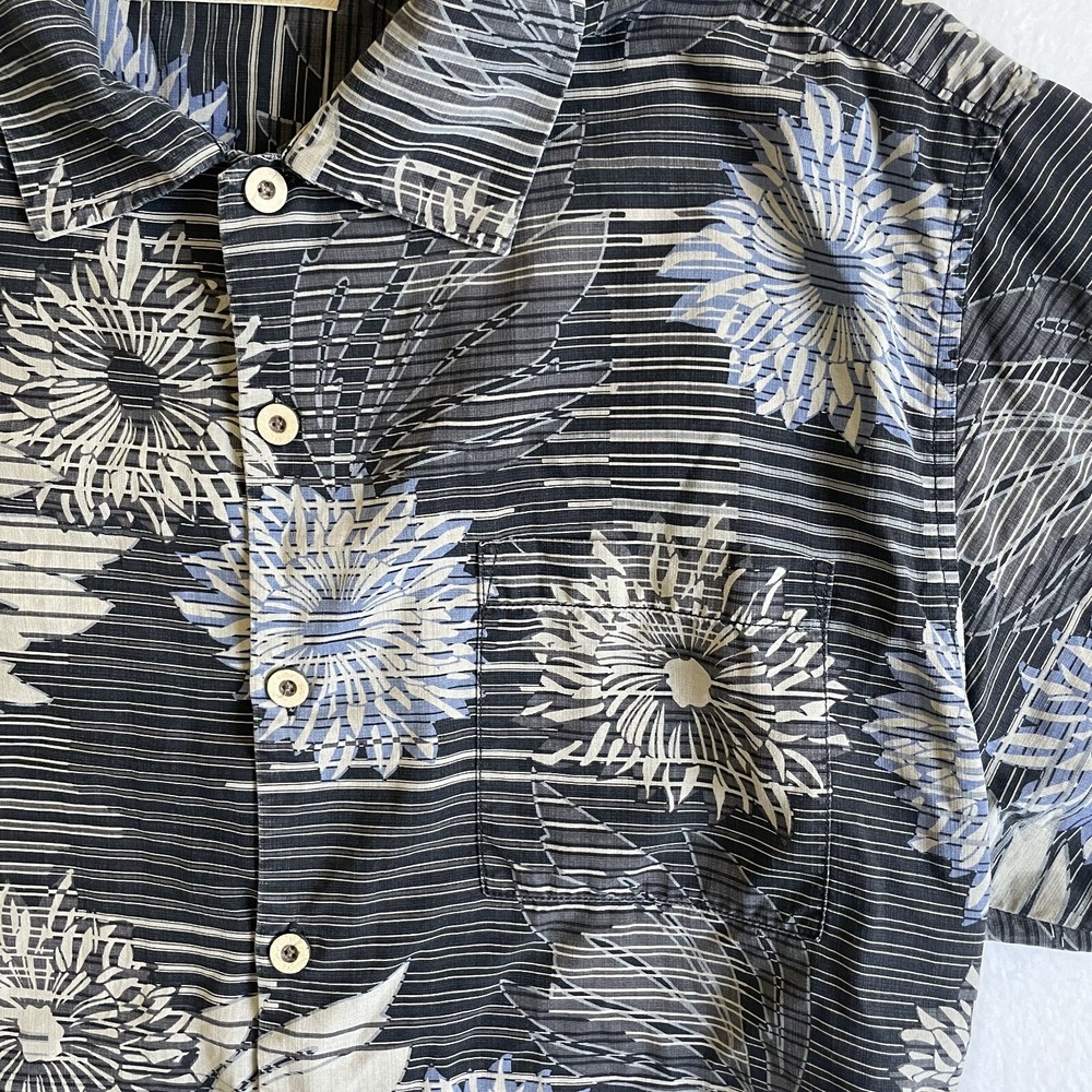 Tommy Bahama Mens Grey/Black Sunflower Short Sleeve Buttoned Silk Shirt, large - Picture 4 of 9